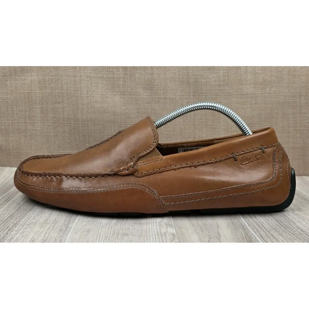 Clarks Ashmont Race Mens 9.5M Light Tan Leather Driving Moccasin Loafers Shoes